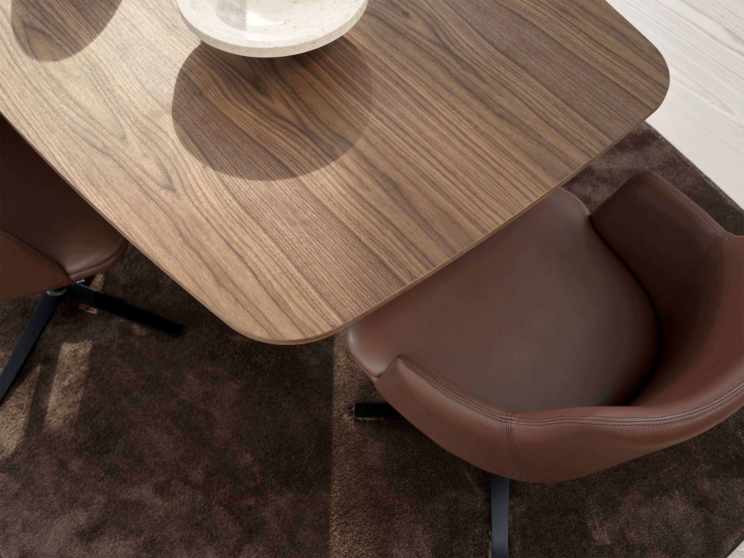 Sm117 Bord Valnöt Lack 192-252X102X74Cm 