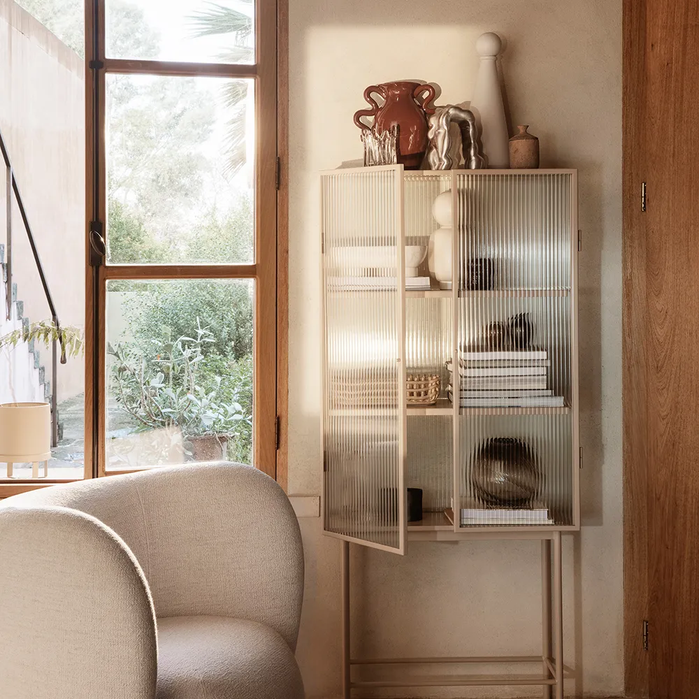 Haze Vitrine - Reeded glass Cashmere