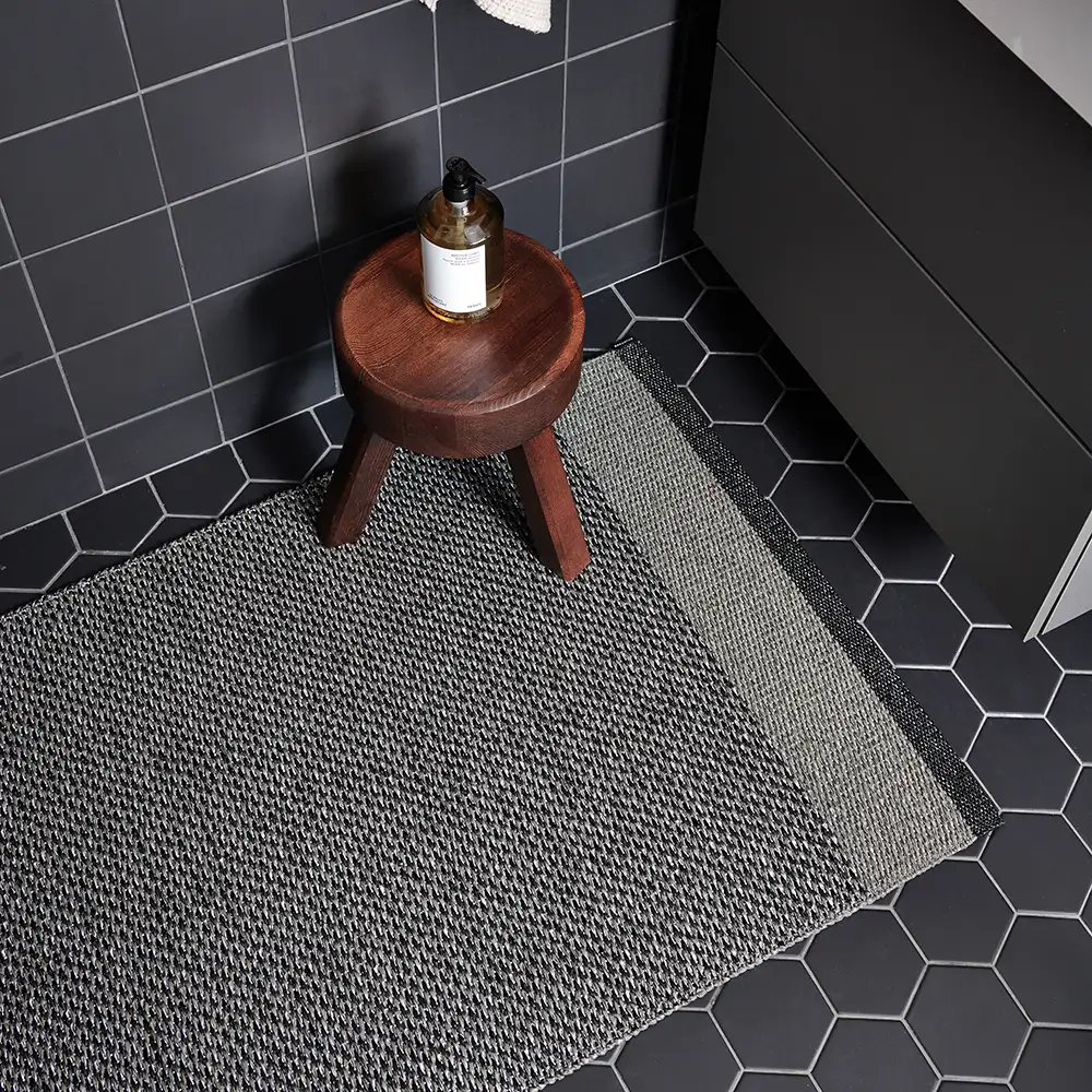 Edit matta 230x320 cm Black