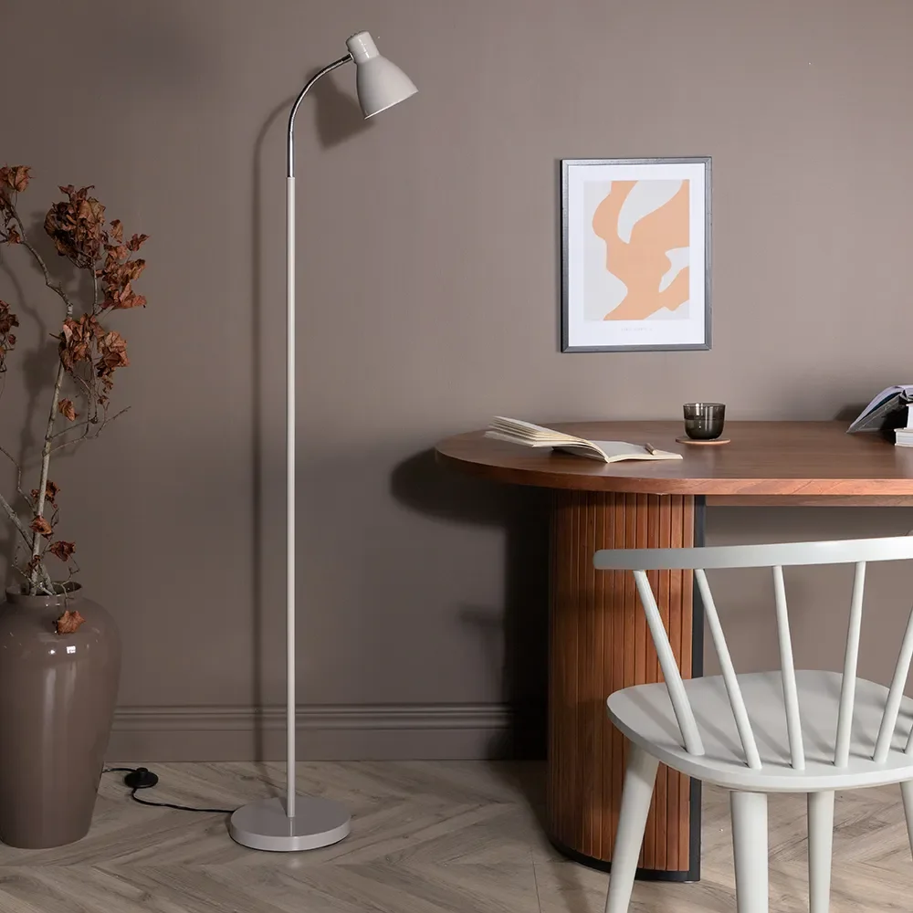 Lina golvlampa beige