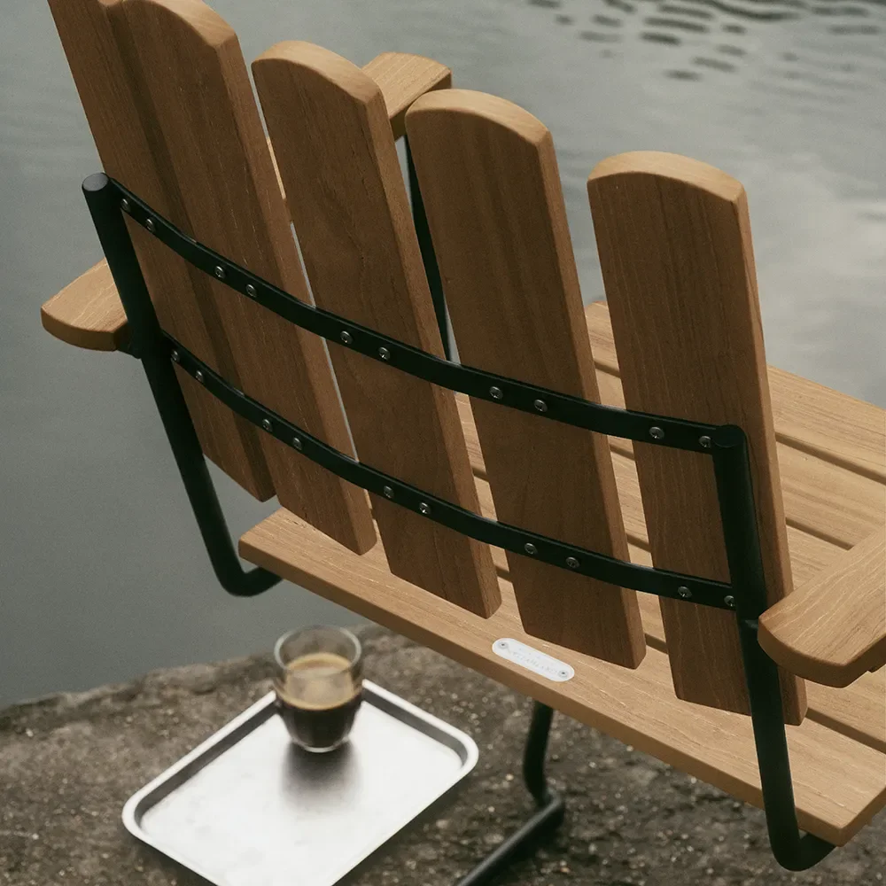 A2 Fåtölj Obehandlad Teak/Svart stativ