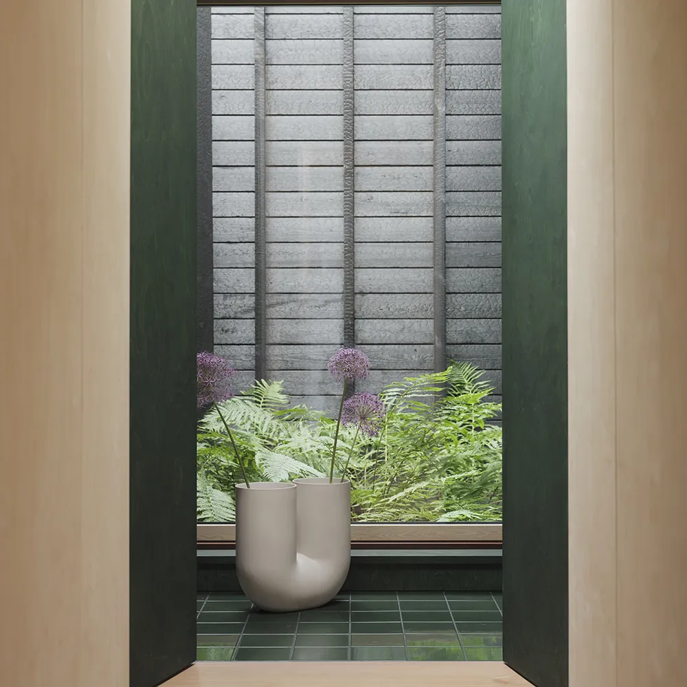 Kink Vas H: 26 cm - Sand