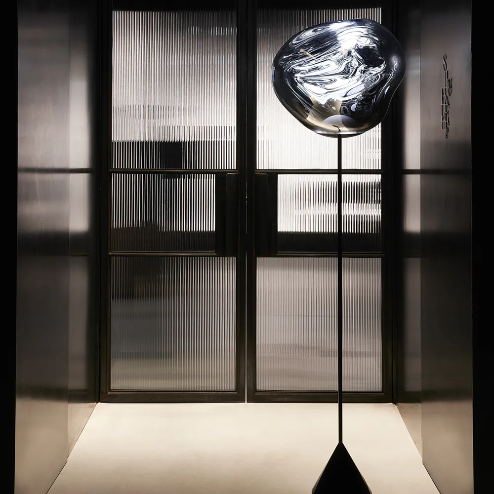 Melt Cone Slim Golvlampa Smoke LED