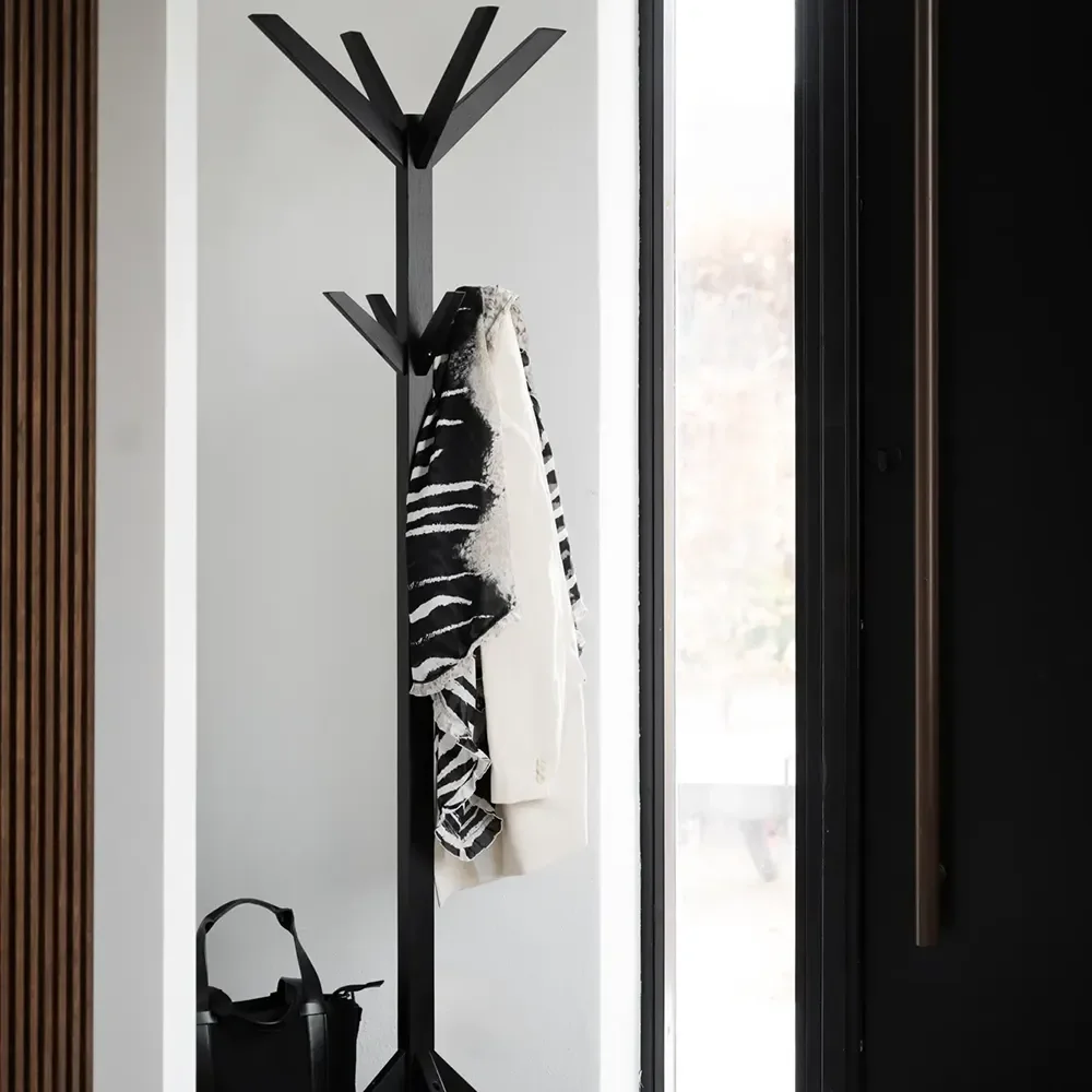 Confetti klädhängare svart