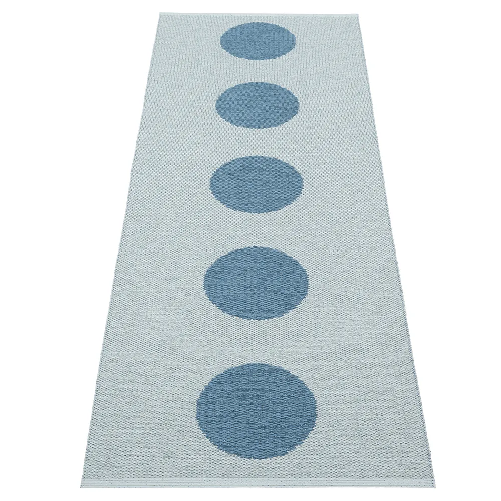 Vera Pop matta River Blue/Blue Fog 70 x 200cm