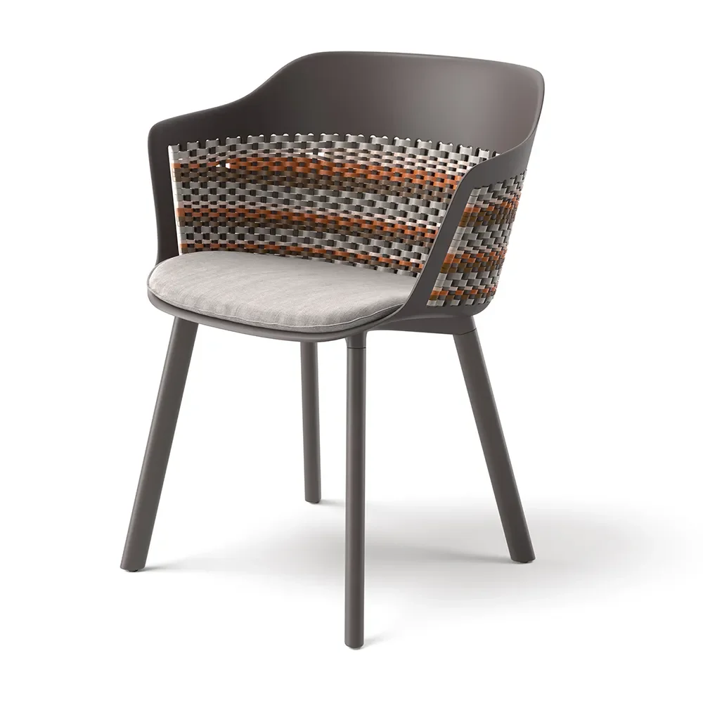 MYMI karmstol DE1 black pepper 0317 black pepper 0317