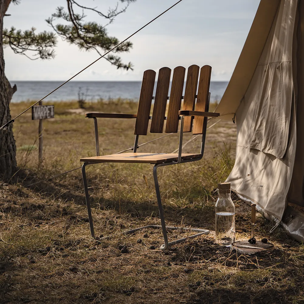 A2 Fåtölj Obehandlad Teak / Varmförzinkat Stativ