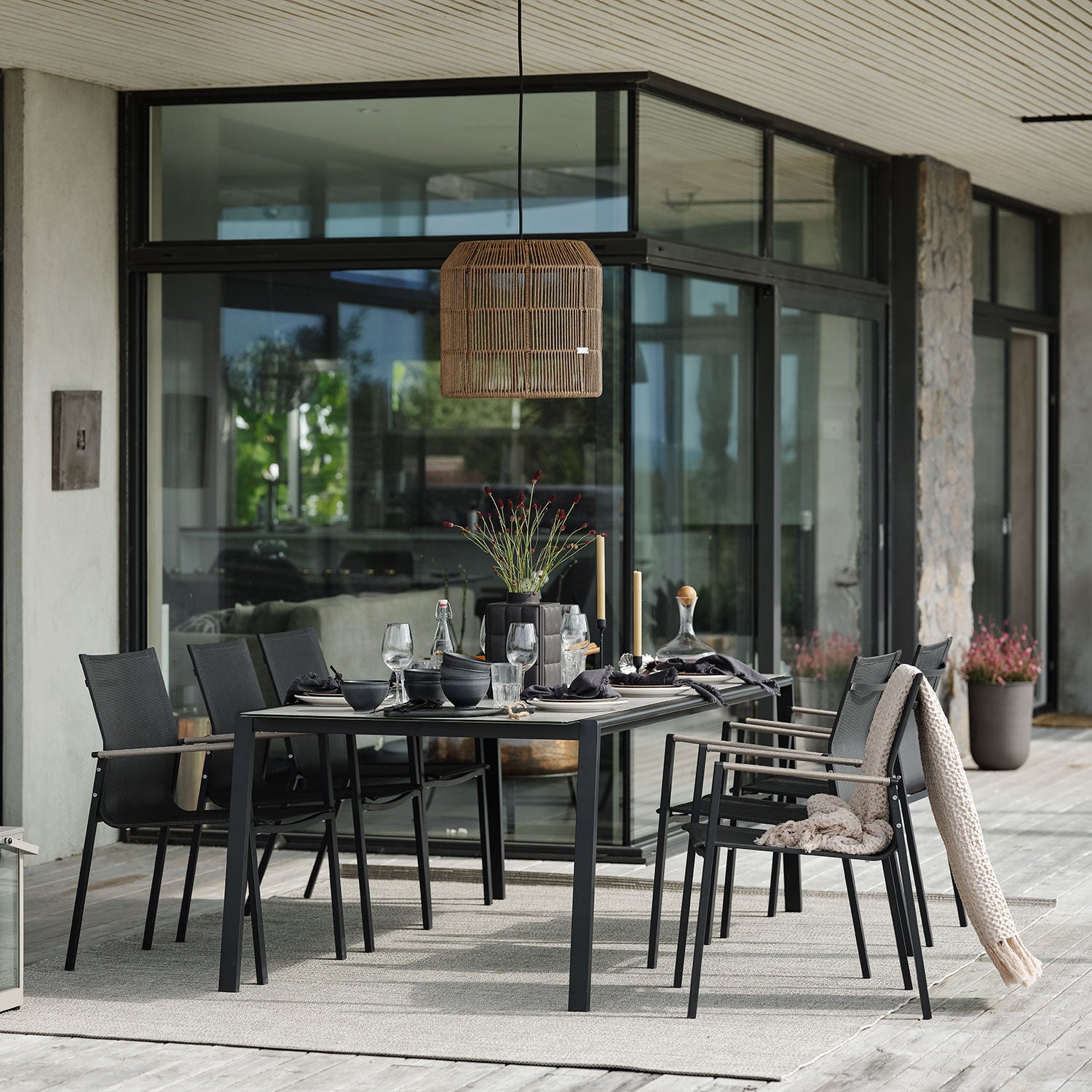 Lyra matbord 100x220 cm med glas 