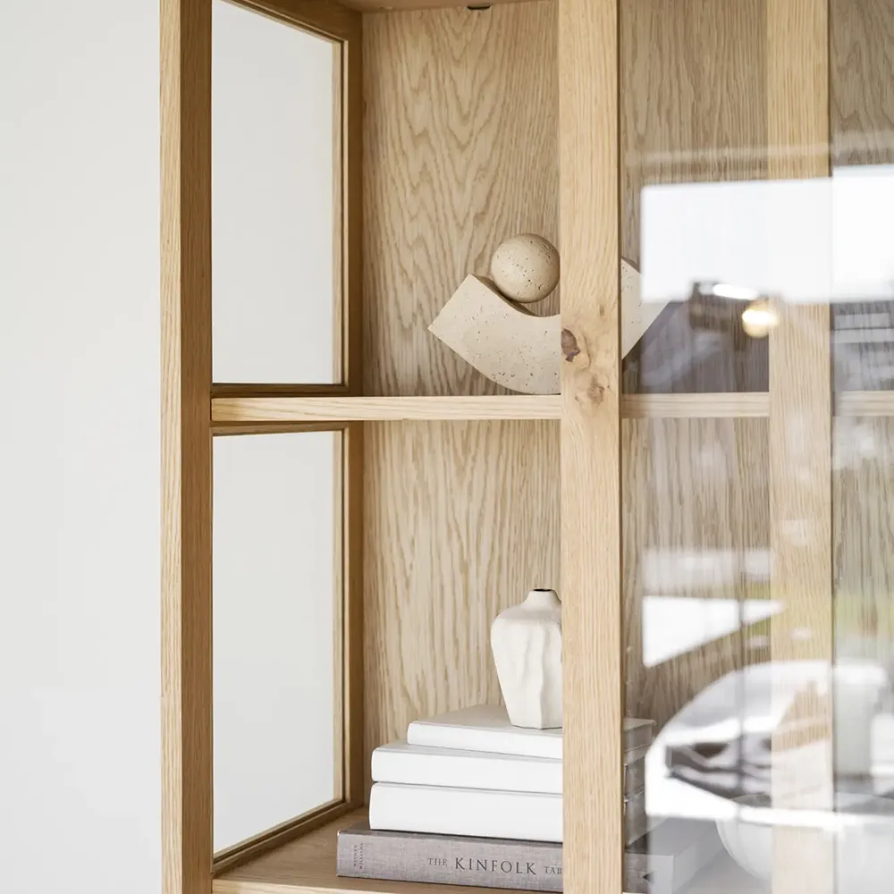 Hazelton vitrinskåp ek