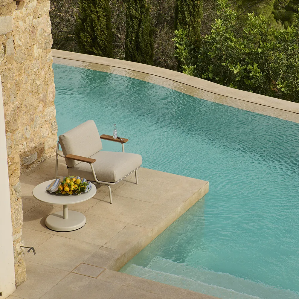 Linear Steel Soffbord Ø70 cm Burnt Orange 