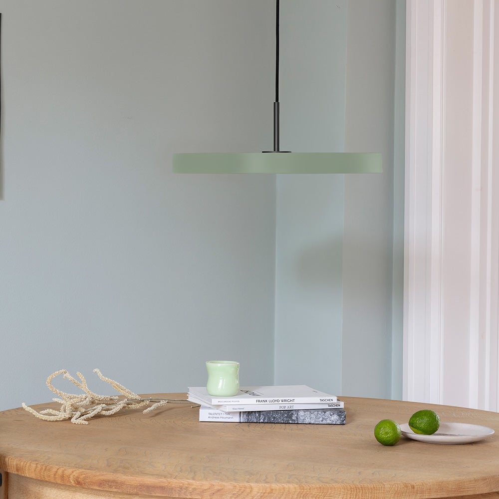 Asteria Medium Taklampa Ø43 cm Nuance Olive/Svart