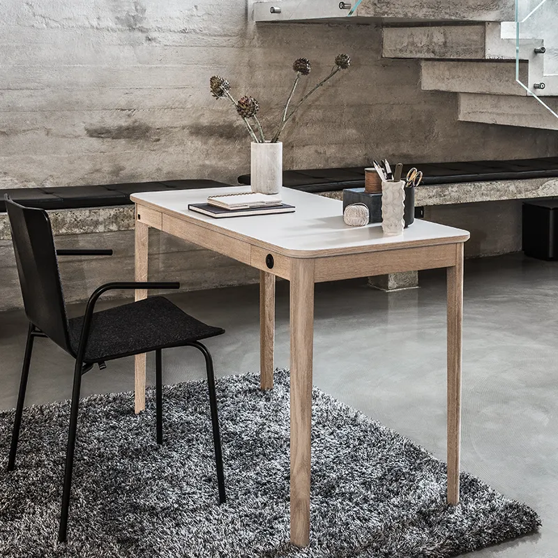 Sm131 Skrivbord Ek Lack 115X55X74Cm 