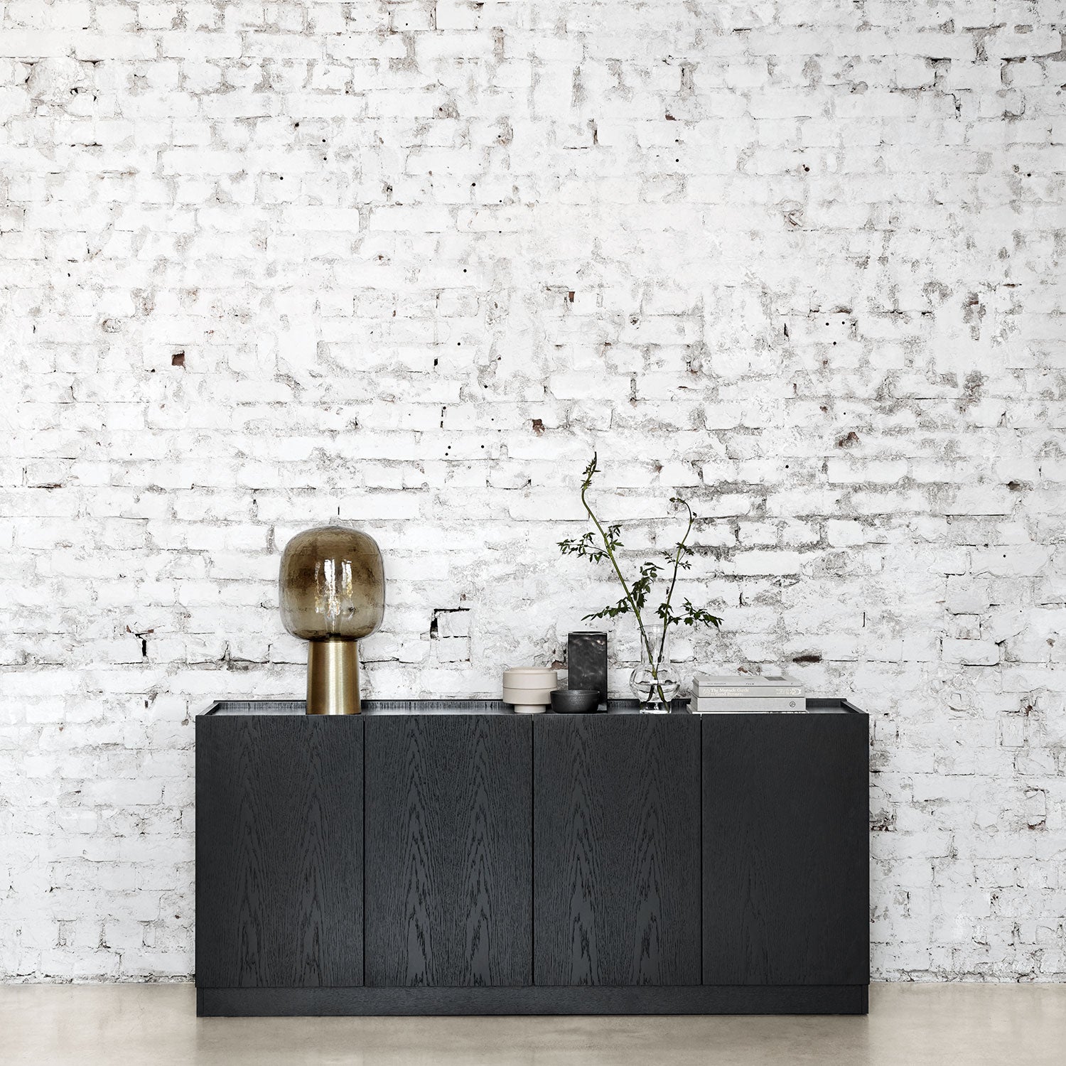 Sm404 Skänk Ek Lack 169X43X68Cm 