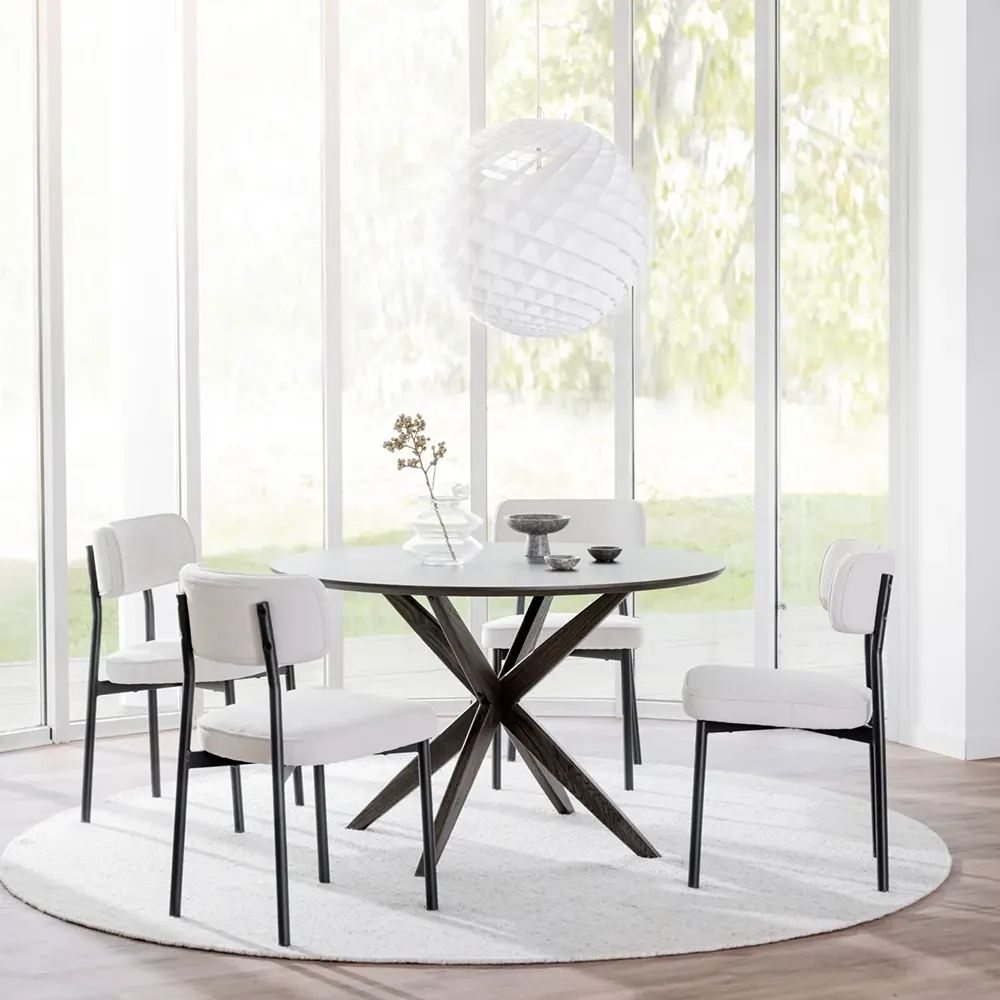 Calverton matbord Ø120 cm brun ek