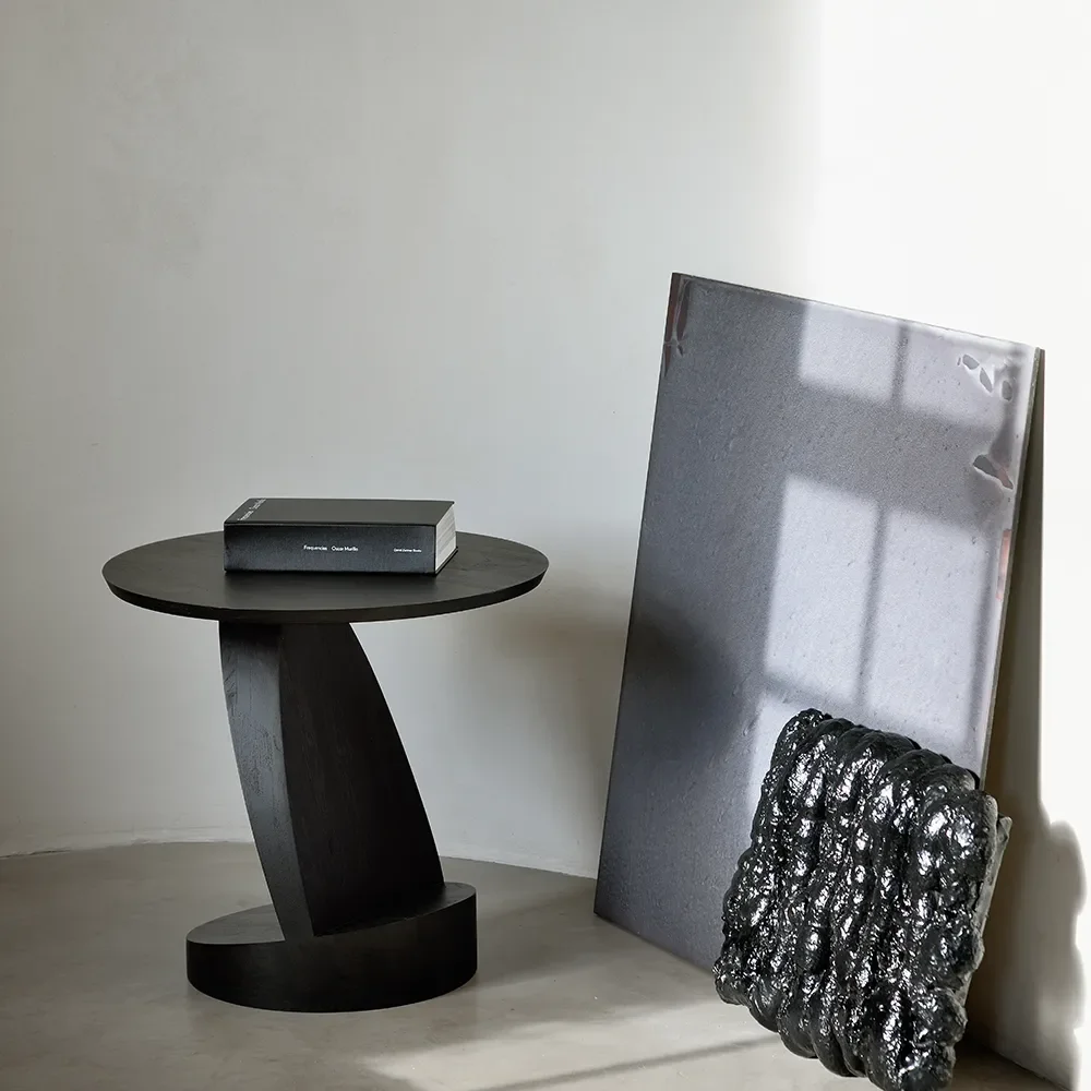 Oblic Sidobord Svartlackad teak