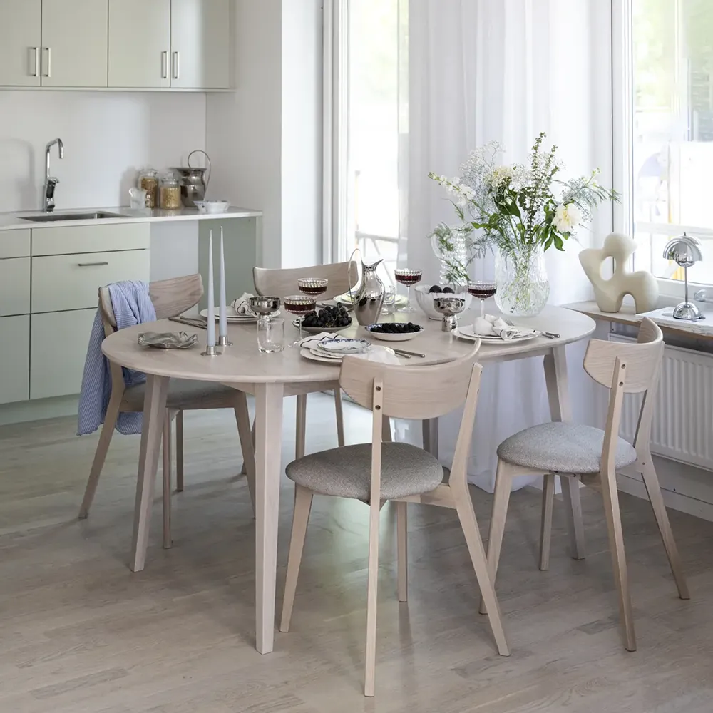 Ami matstol vitpigmenterad ek/grå-beige tyg