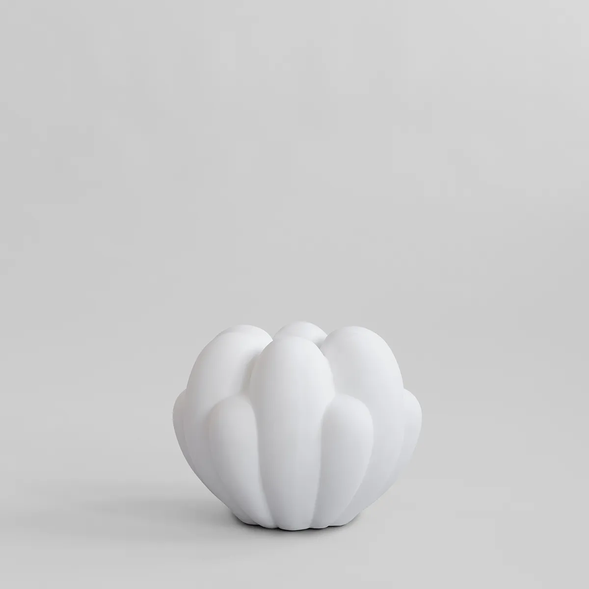 Handgjord vas Bloom Mini Bone White H27 cm