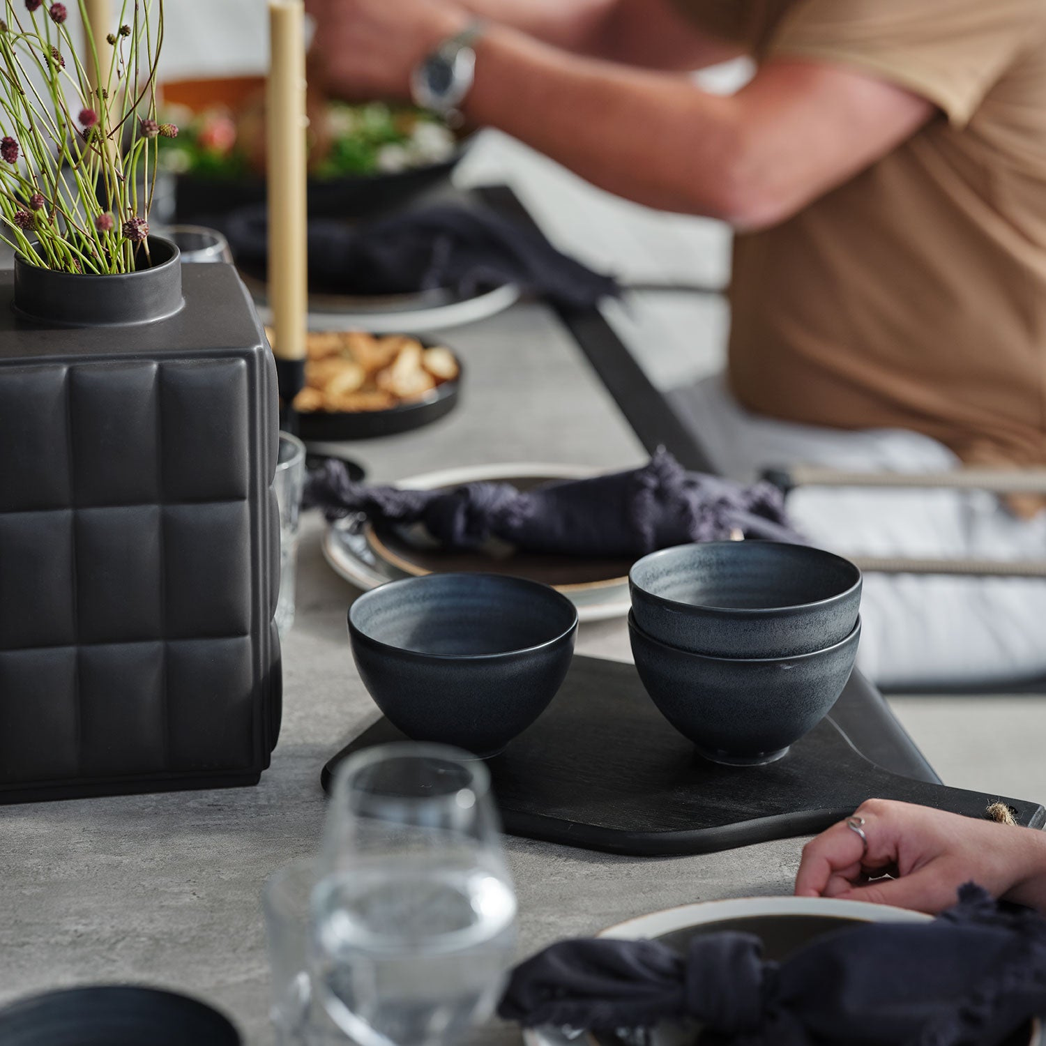 Lyra matbord 100x220 cm med glas 