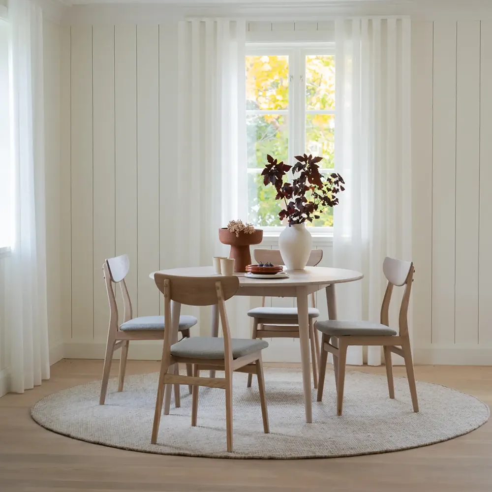 Rodham stol vitpigmenterad ek/grå-beige