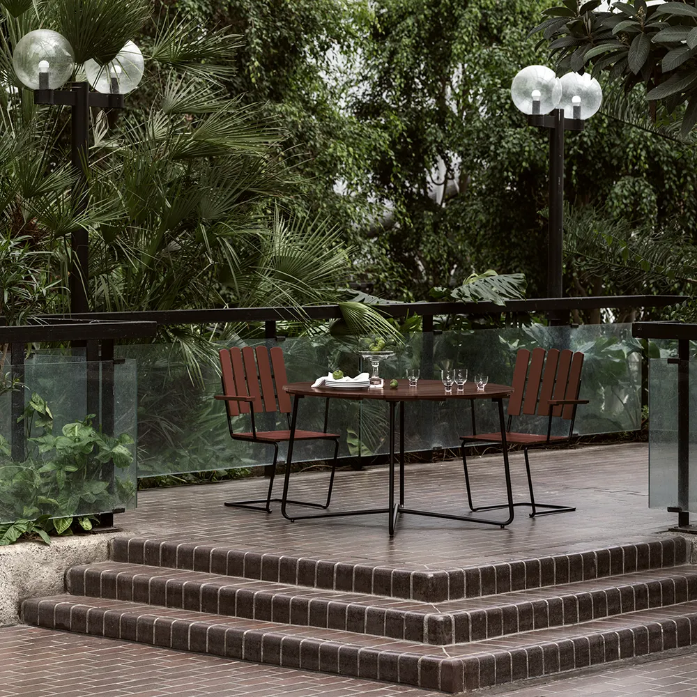 9A bord 120 cm Mörkröd / Svart