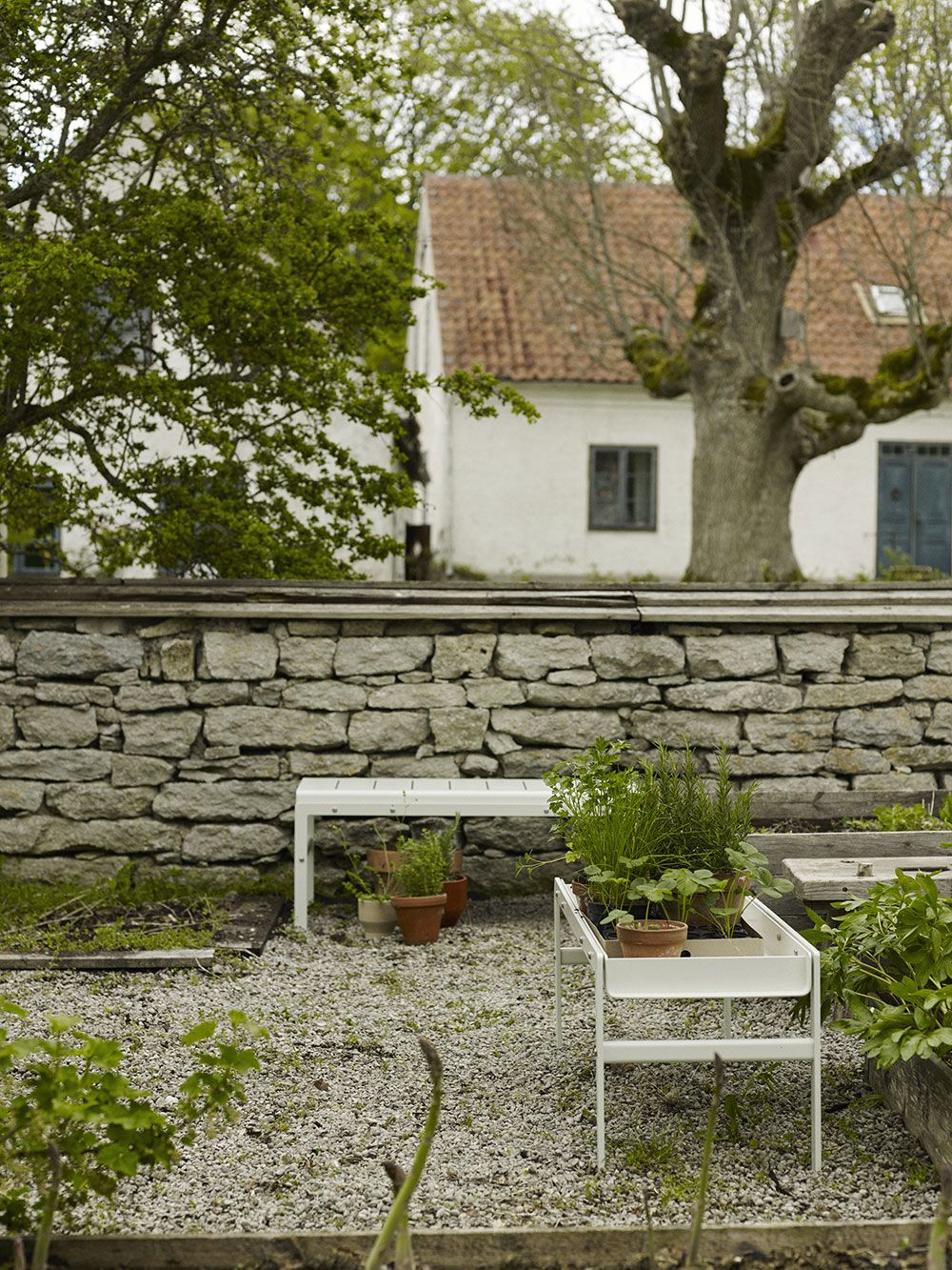 Between Lines däckstoldyna Grå