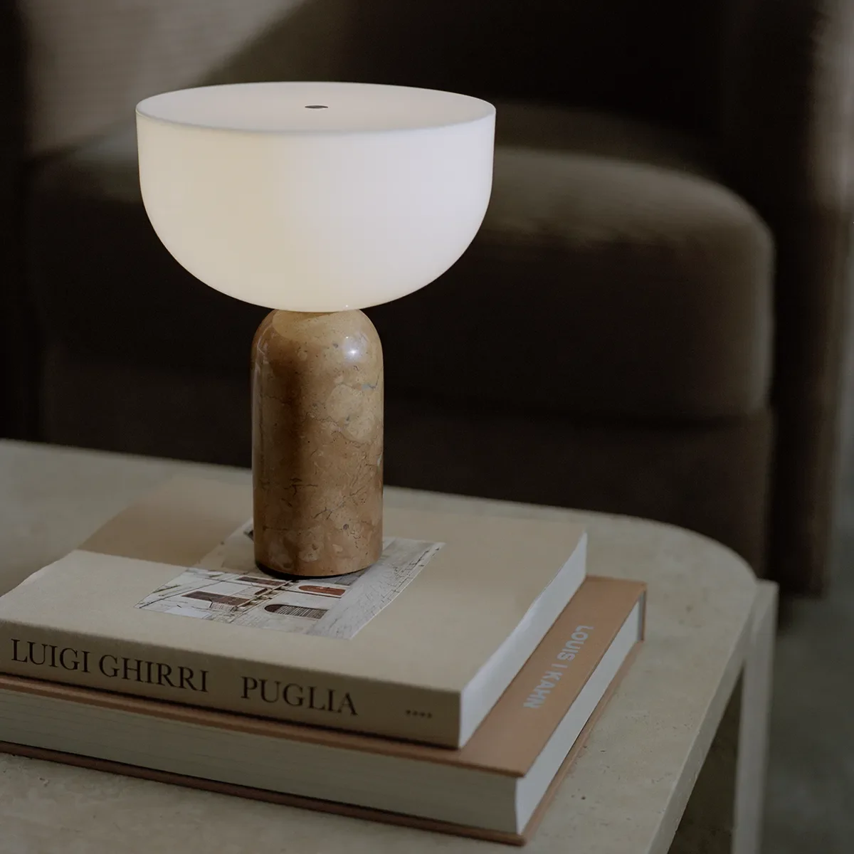 Kizu Bärbar bordslampa Breccia Pernice