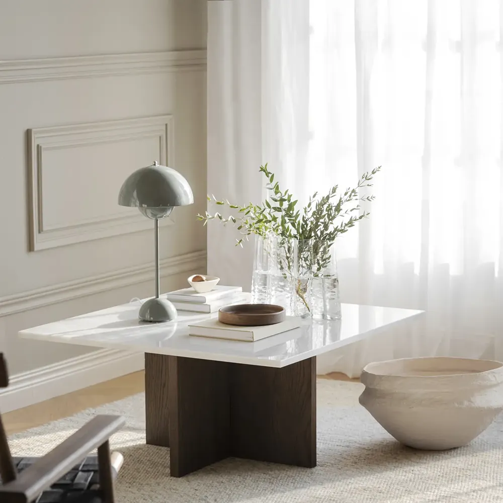 Brooksville soffbord 90x90 cm vit marmor/brun ek