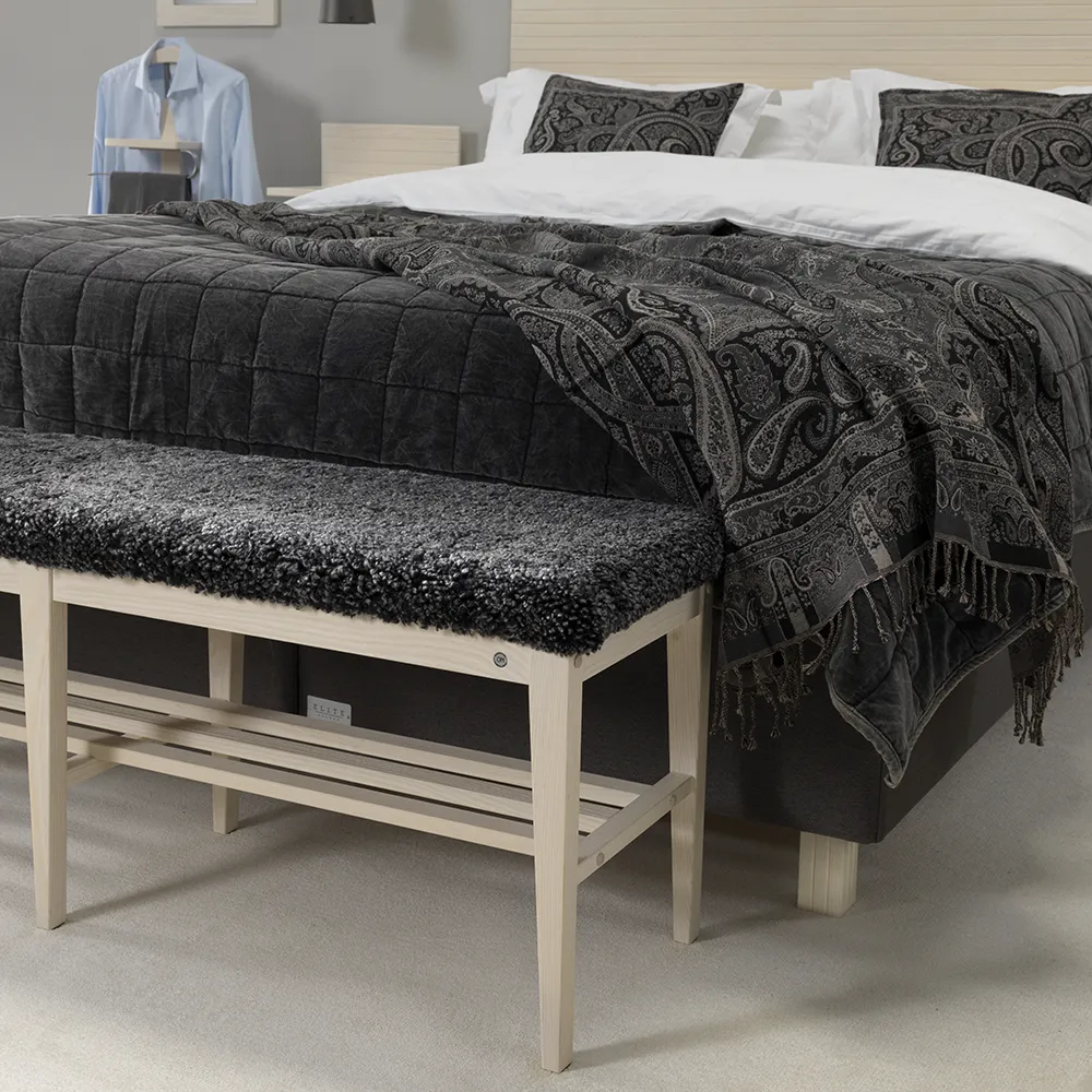 Nadja Bänk 130 cm Vitoljad Ask/Fårskinn Mörkgrå