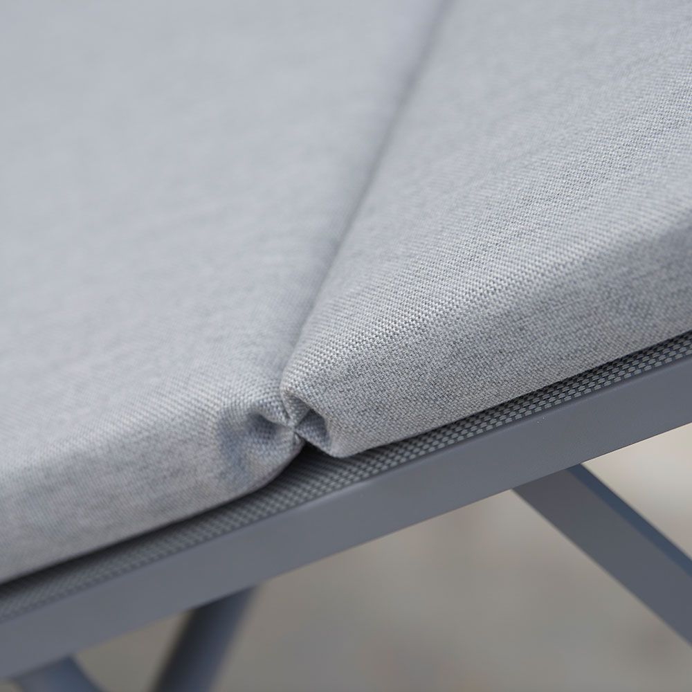 Relax Solsäng Ljusgrå 