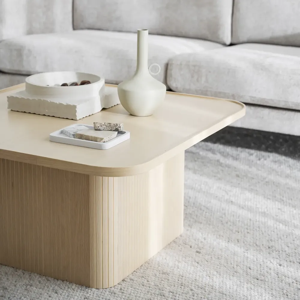 Sullivan soffbord 80x80 cm vitpigmenterad