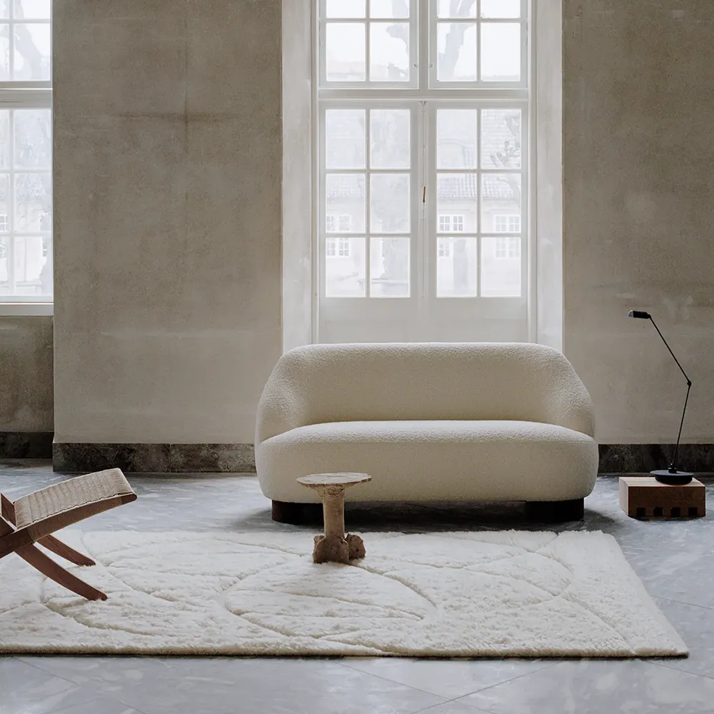 Lineal Sweep White 250x350 matta