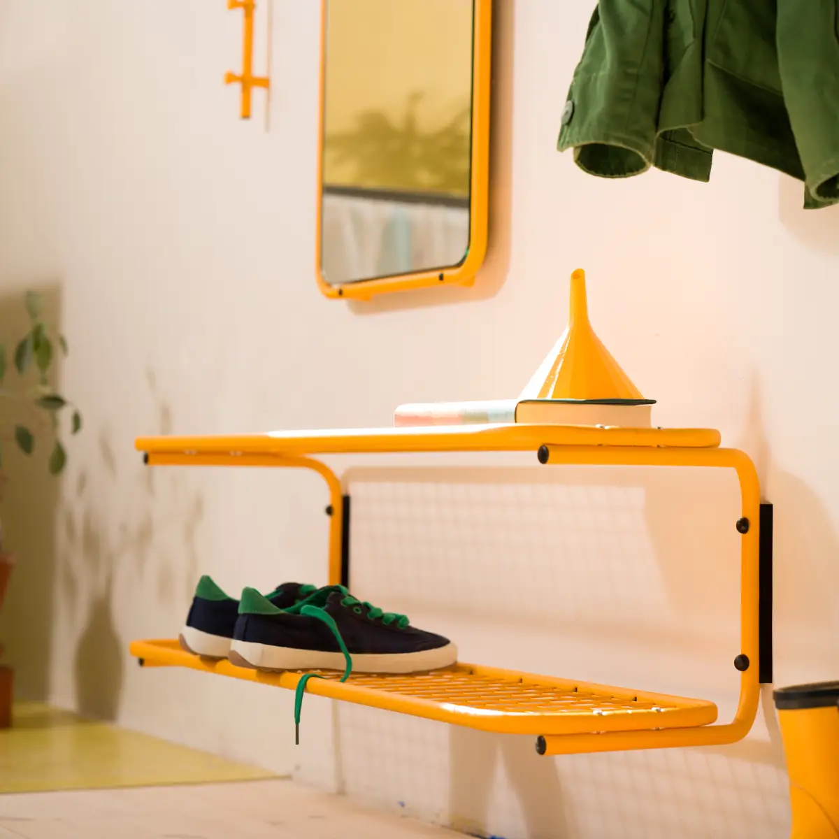 Classic skohylla 100 cm Sun Yellow Sun Yellow