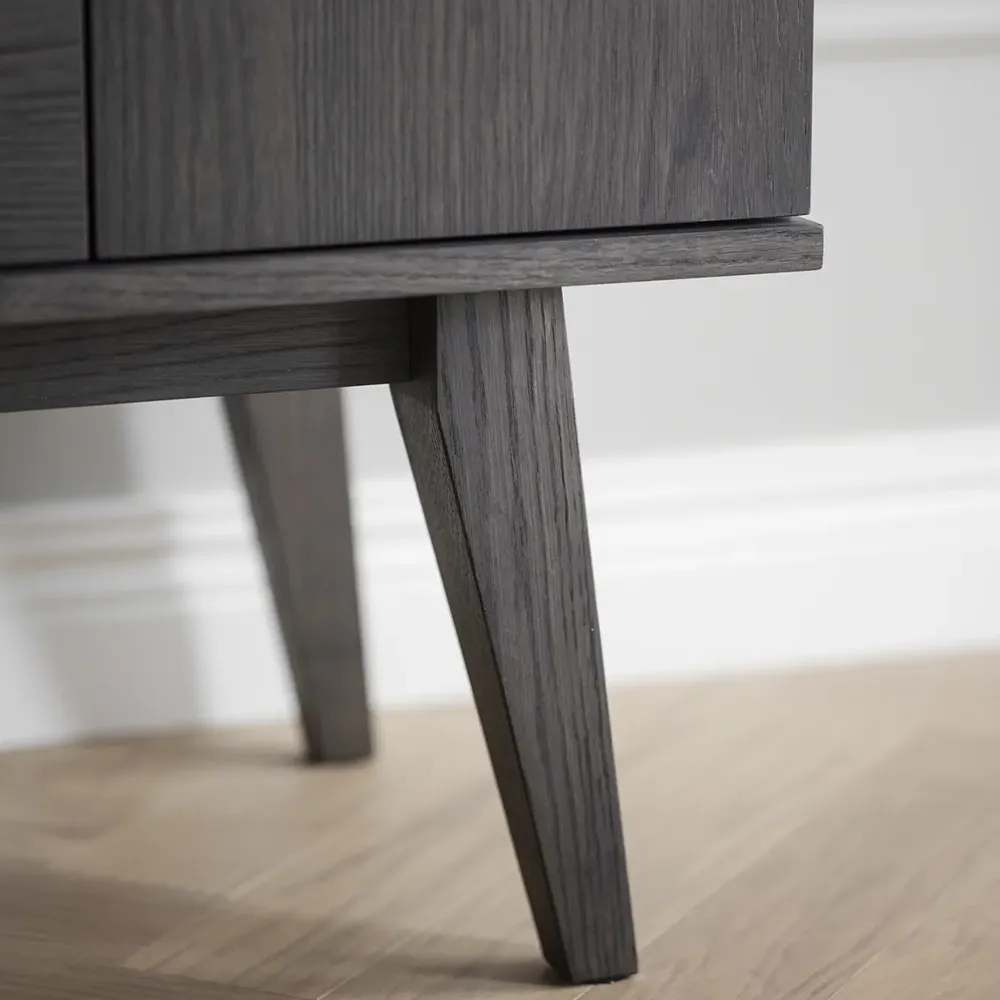 Filippa skänk 150x40 cm mörkbrun ek