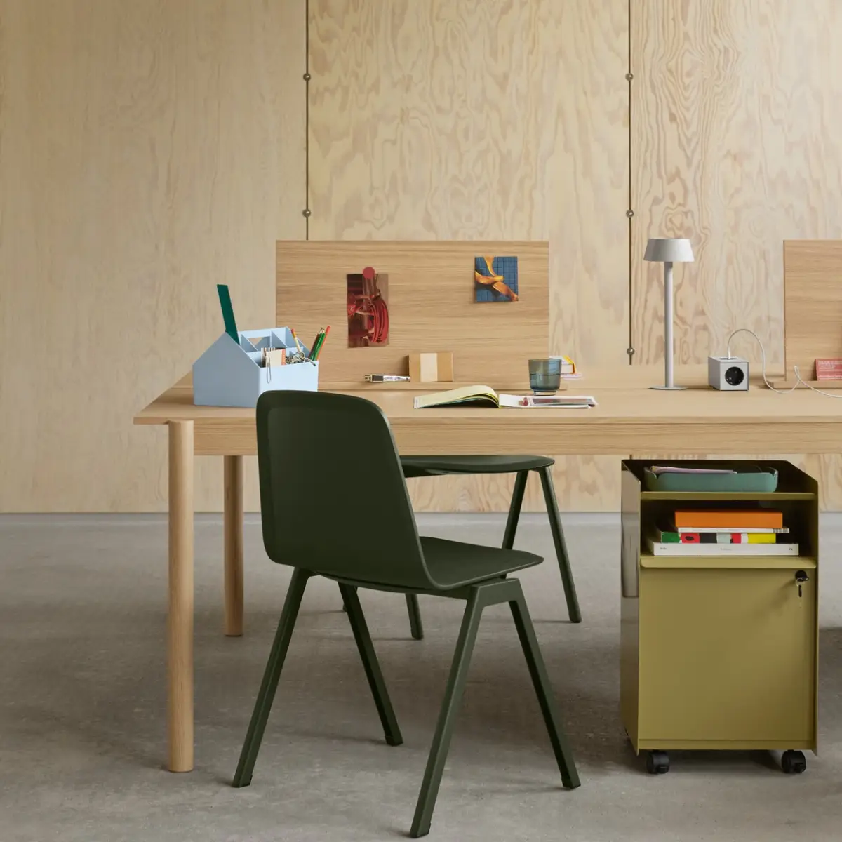 Folded Trolley H 61,5 cm Hurts-Mörk Grön/beige