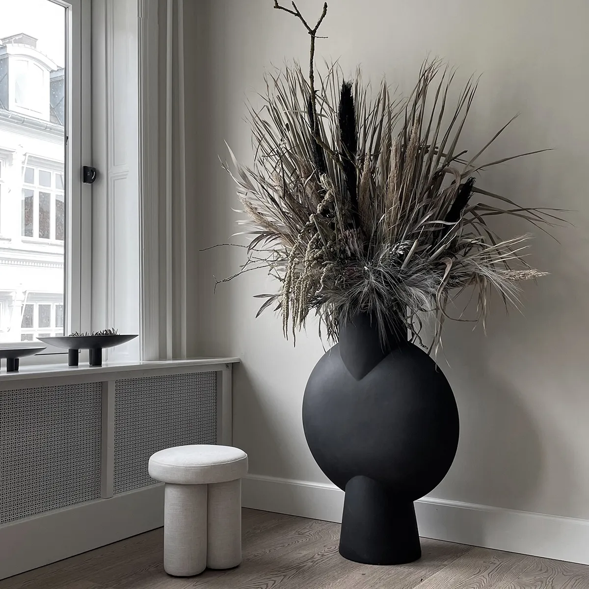 Handmålad vas Sphere Bubl Giant Coffee H100 cm