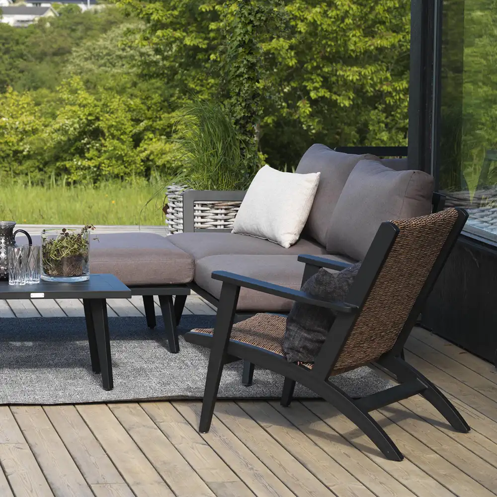 Kira fåtölj svart/rustik