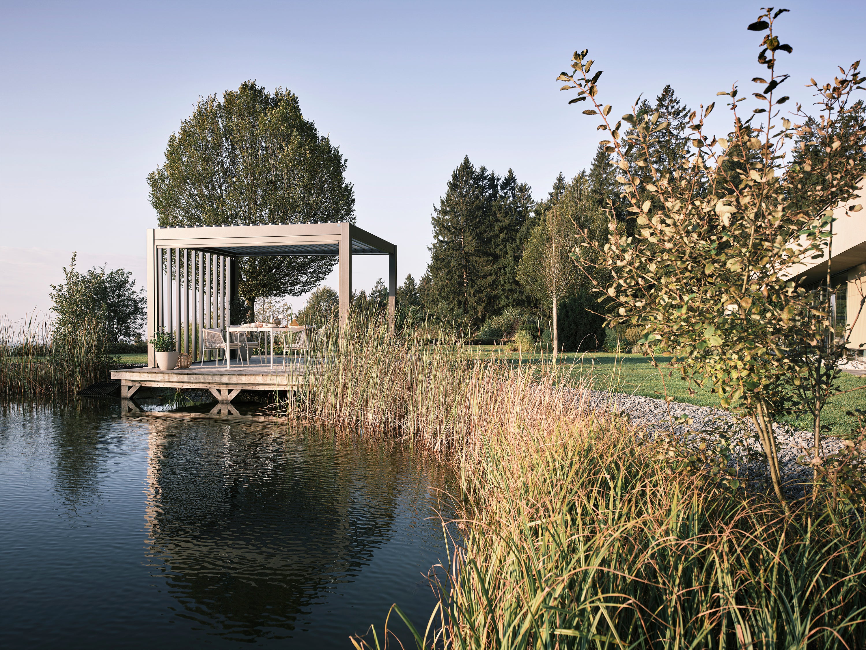 Pergola size 4 x 3 metallic quartz grey