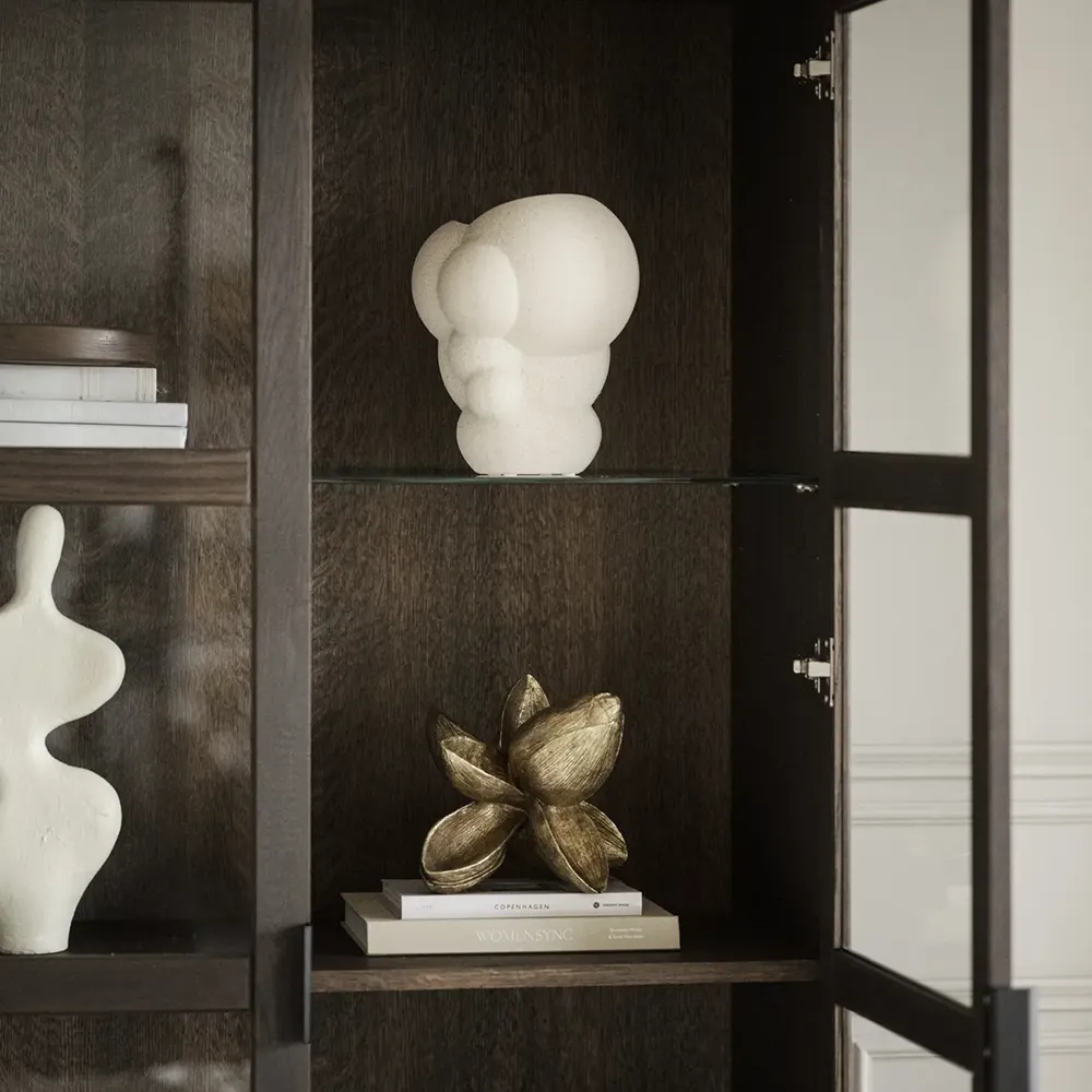 Everett vitrinskåp brun