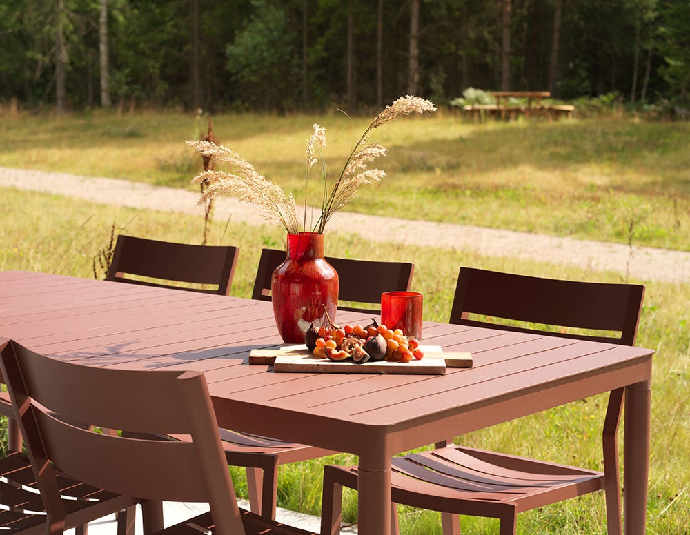 Bigby matbord 76x76 cm Zin Red