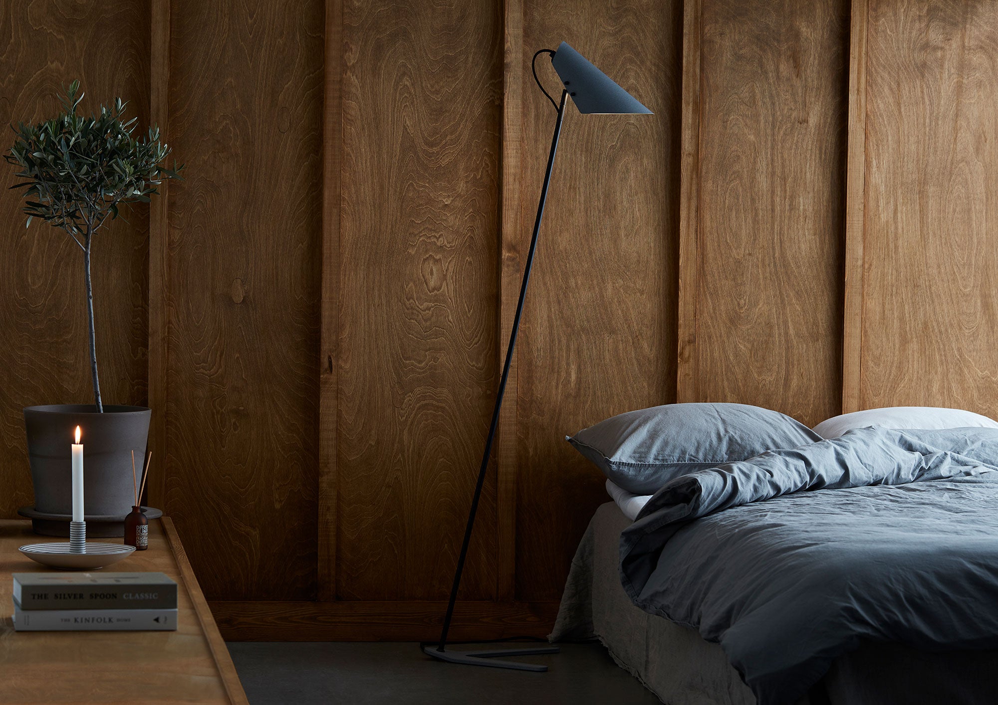 Vincent Golvlampa Svartstruktur