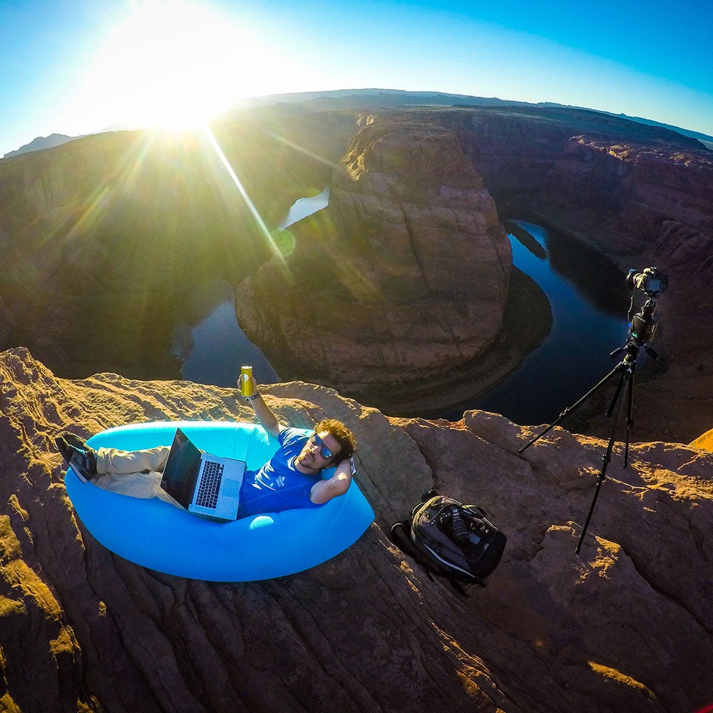 Lamzac uppblåsbar divan sky blue 