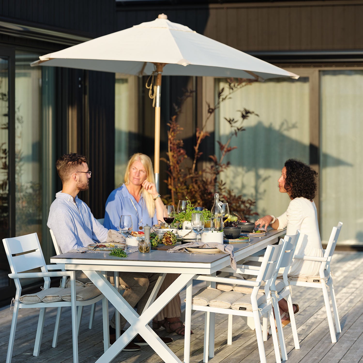 Trieste träparasoll 250  cm natur 