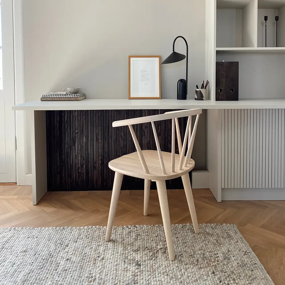 Carmen stol vitpigmenterad