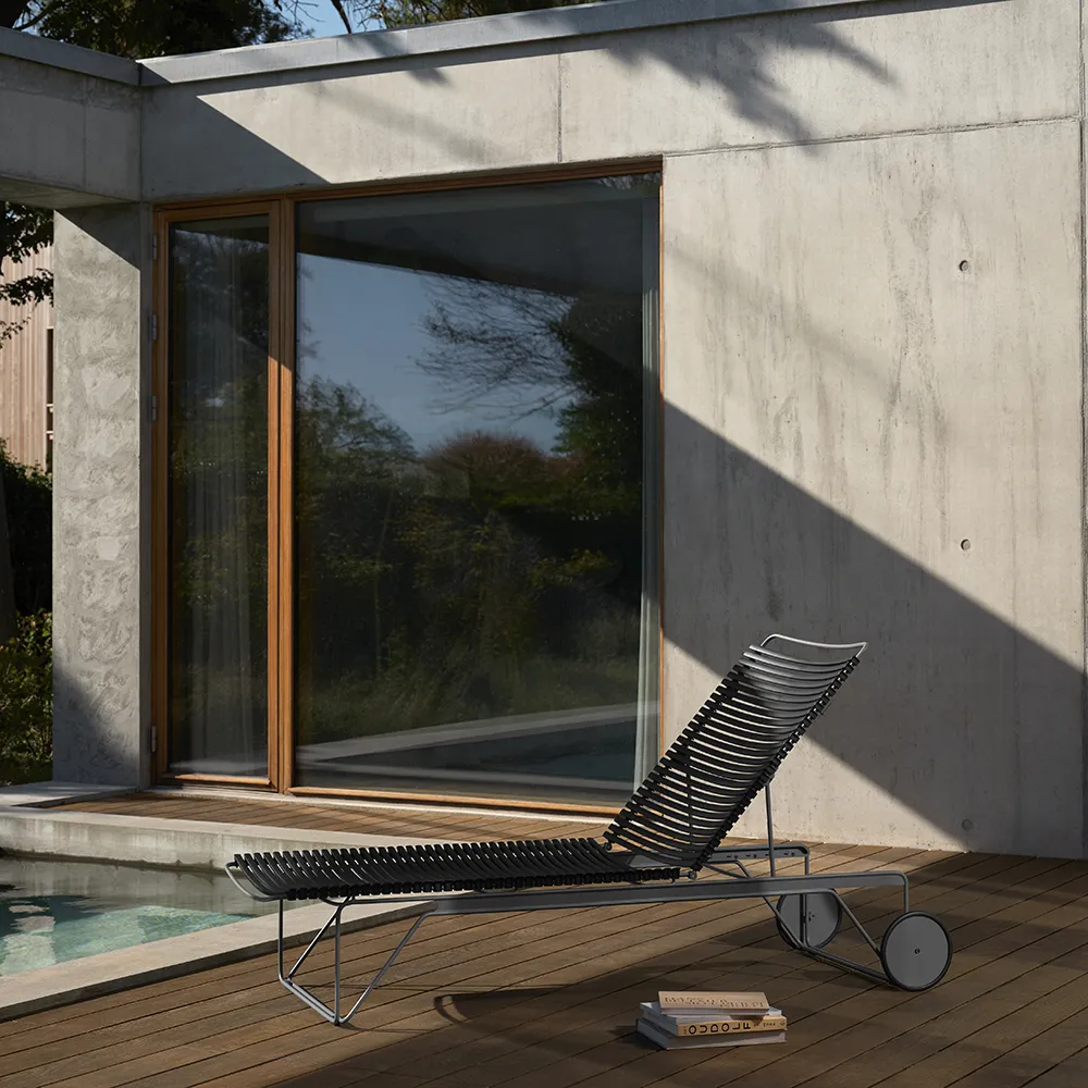 Click Adjustable chaise longue Olive green. Frame: Grey