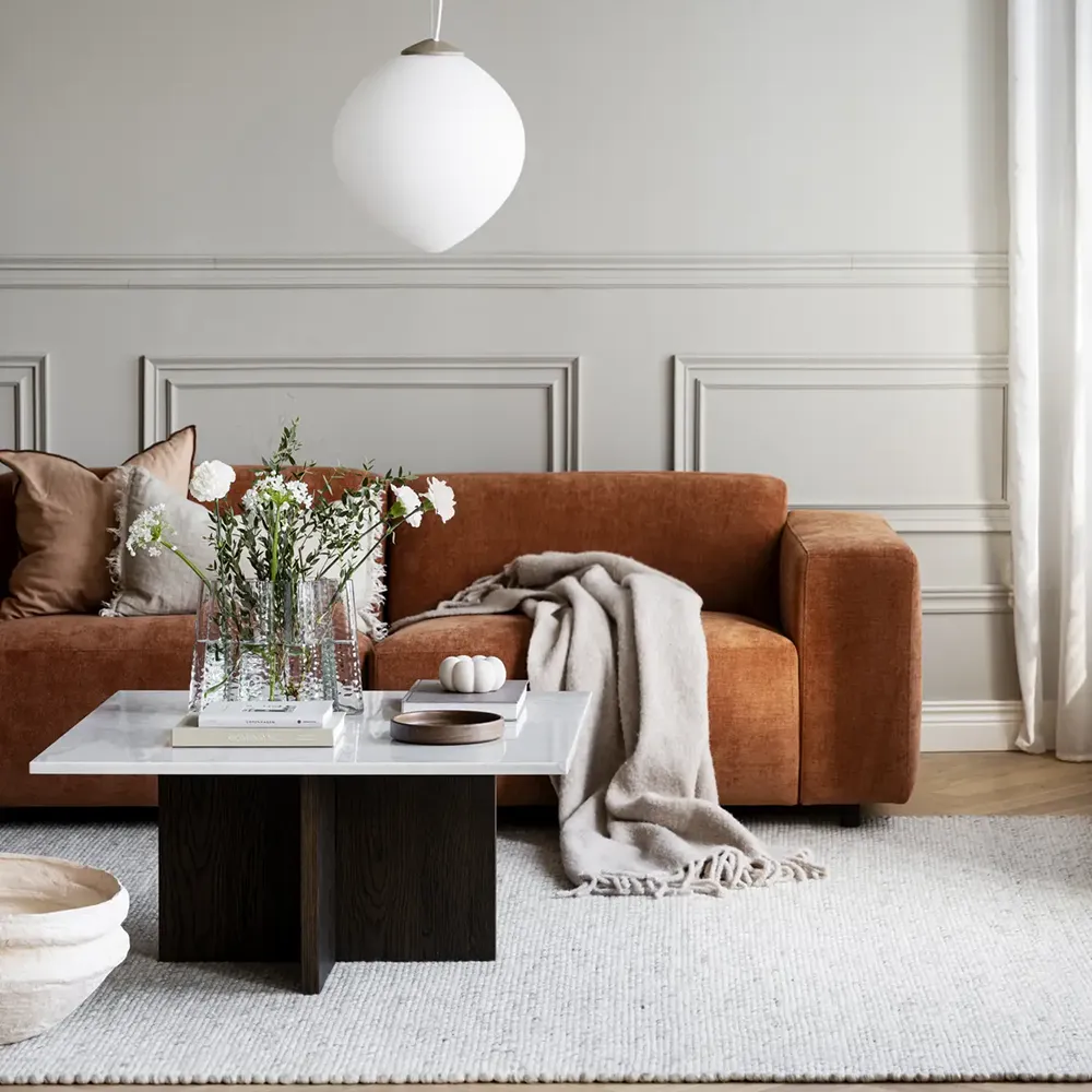 Brooksville soffbord 90x90 cm vit marmor/brun ek