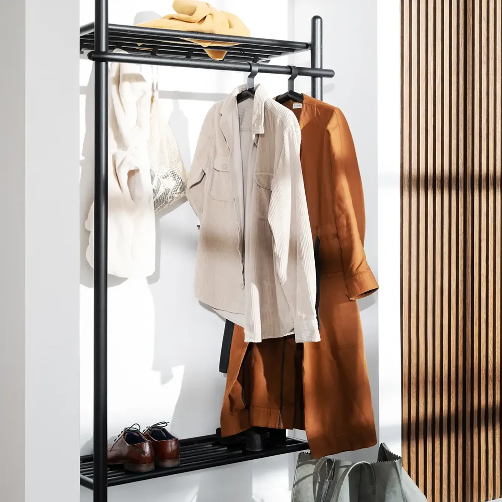 Milford klädställning svart ek