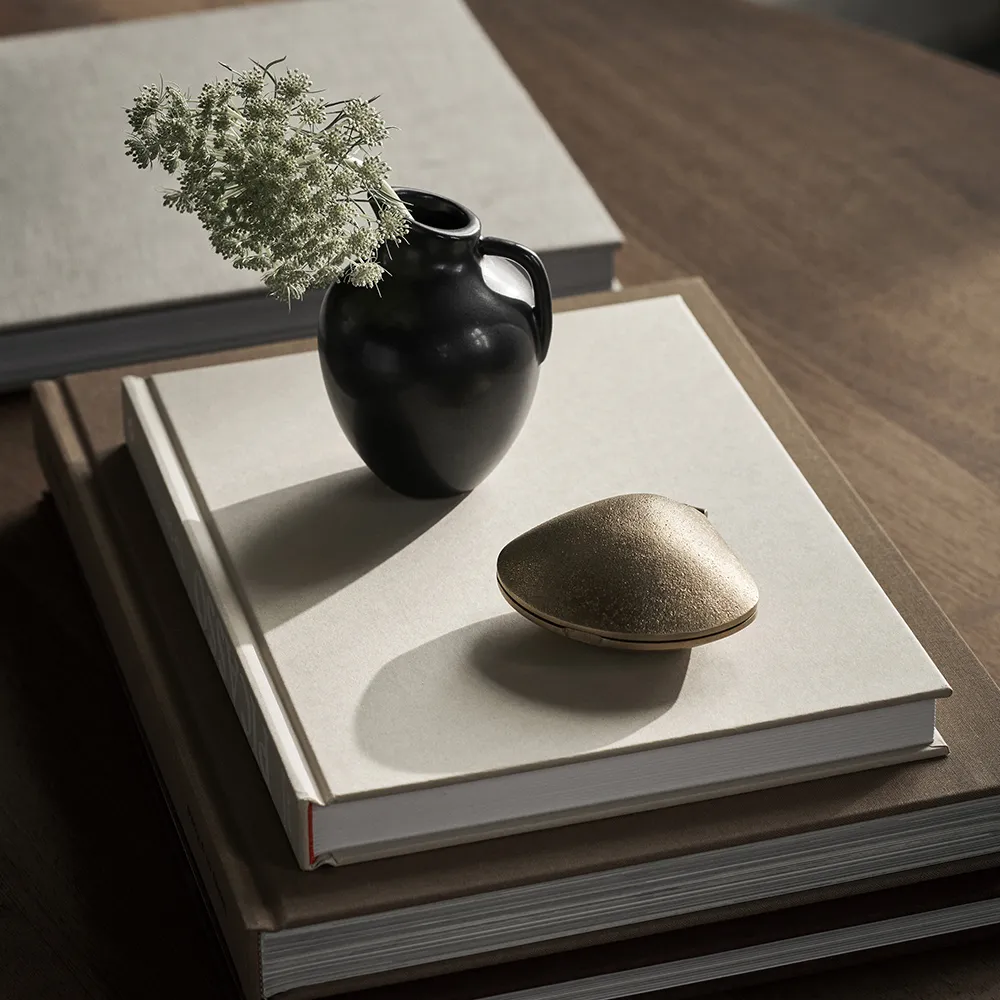 Ljusstake Clam i mässing