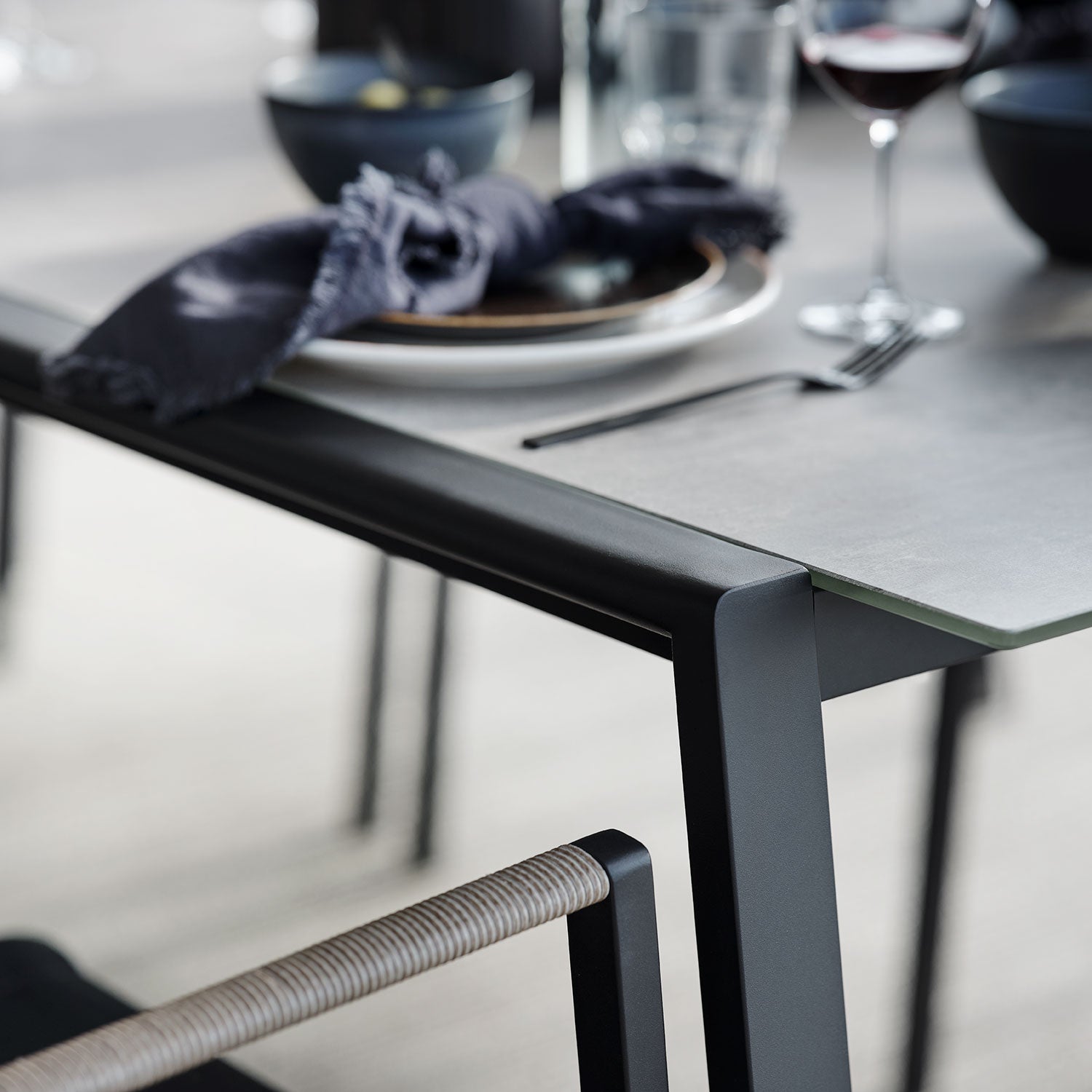 Lyra matbord 100x220 cm med glas 