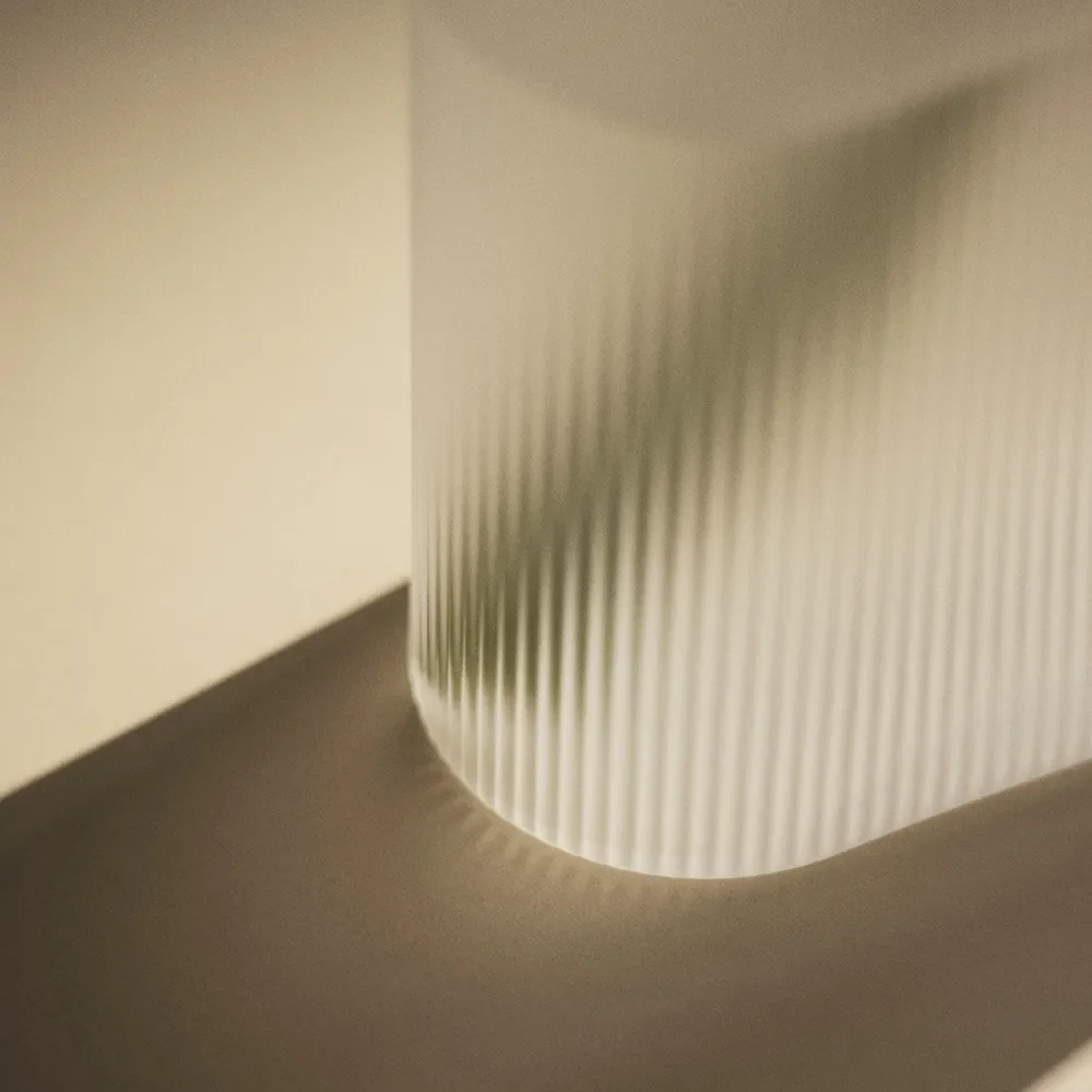 Ridge Vas H: 16,5 cm White Frosted