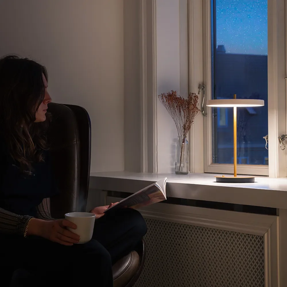 Asteria Move Portabel lampa Pearl White